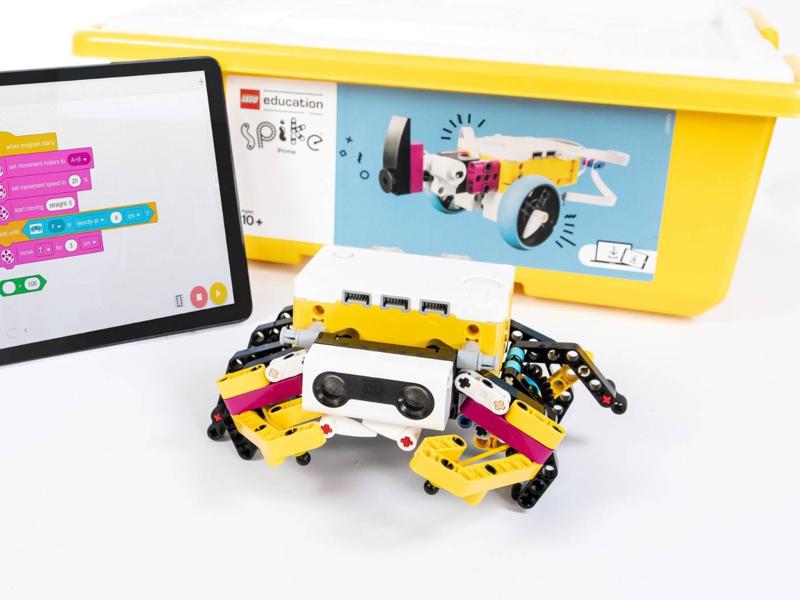 How to start? Robotics at school with LEGO Education SPIKE Prime